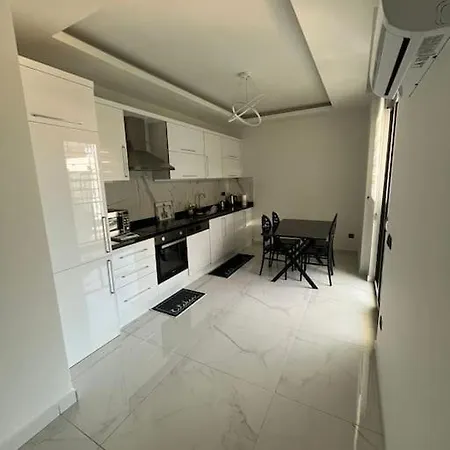 Apartament 3-1 Duplex 500 Meters To Cleopatra *