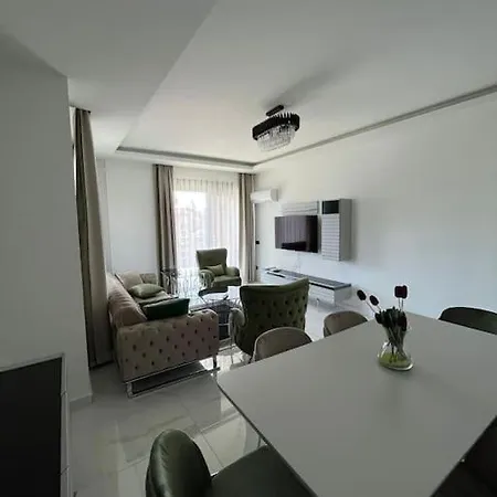 Appartement 3-1 Duplex 500 Meters To Cleopatra Alanya